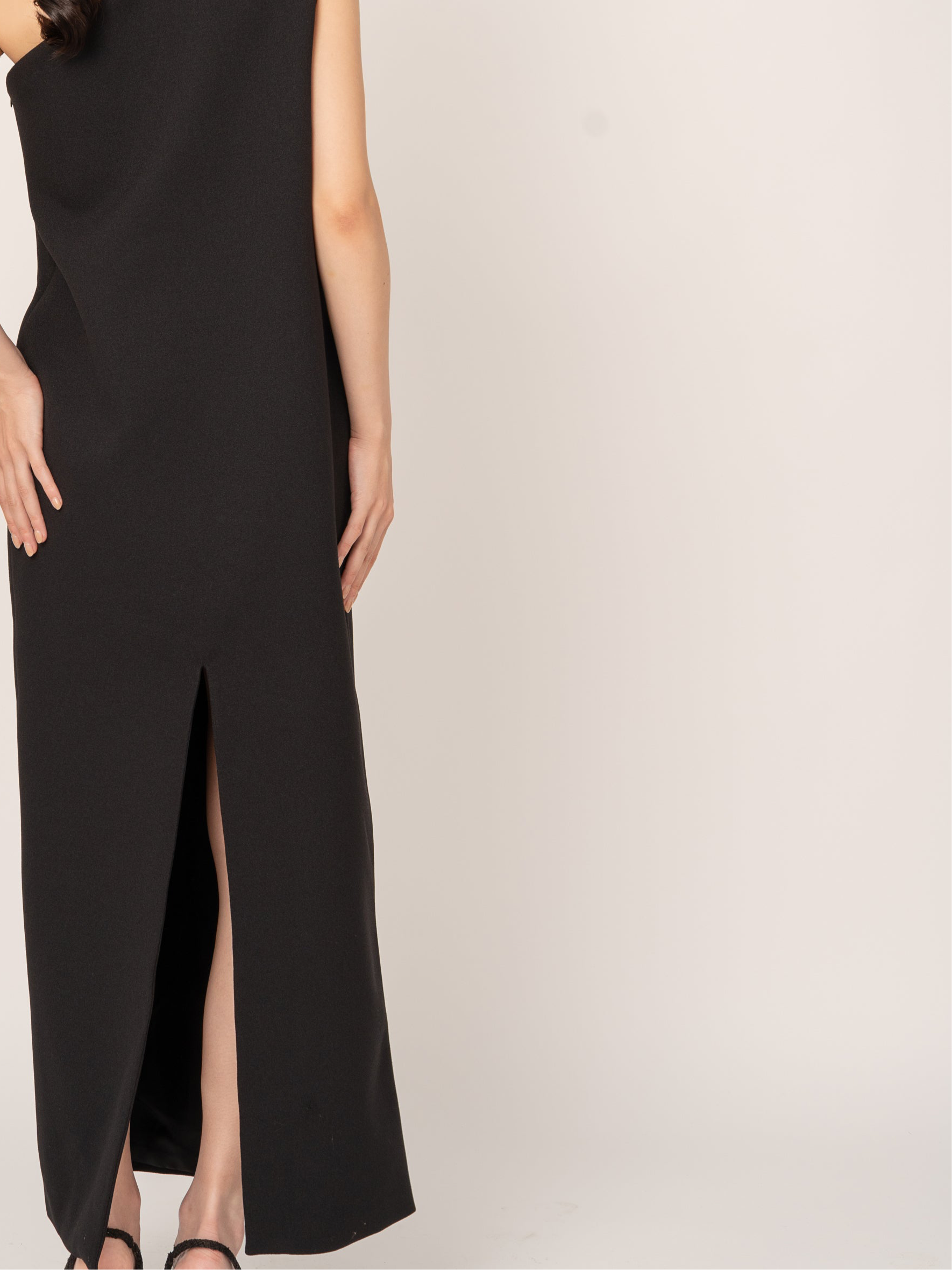 ONE SHOULDER DRESS