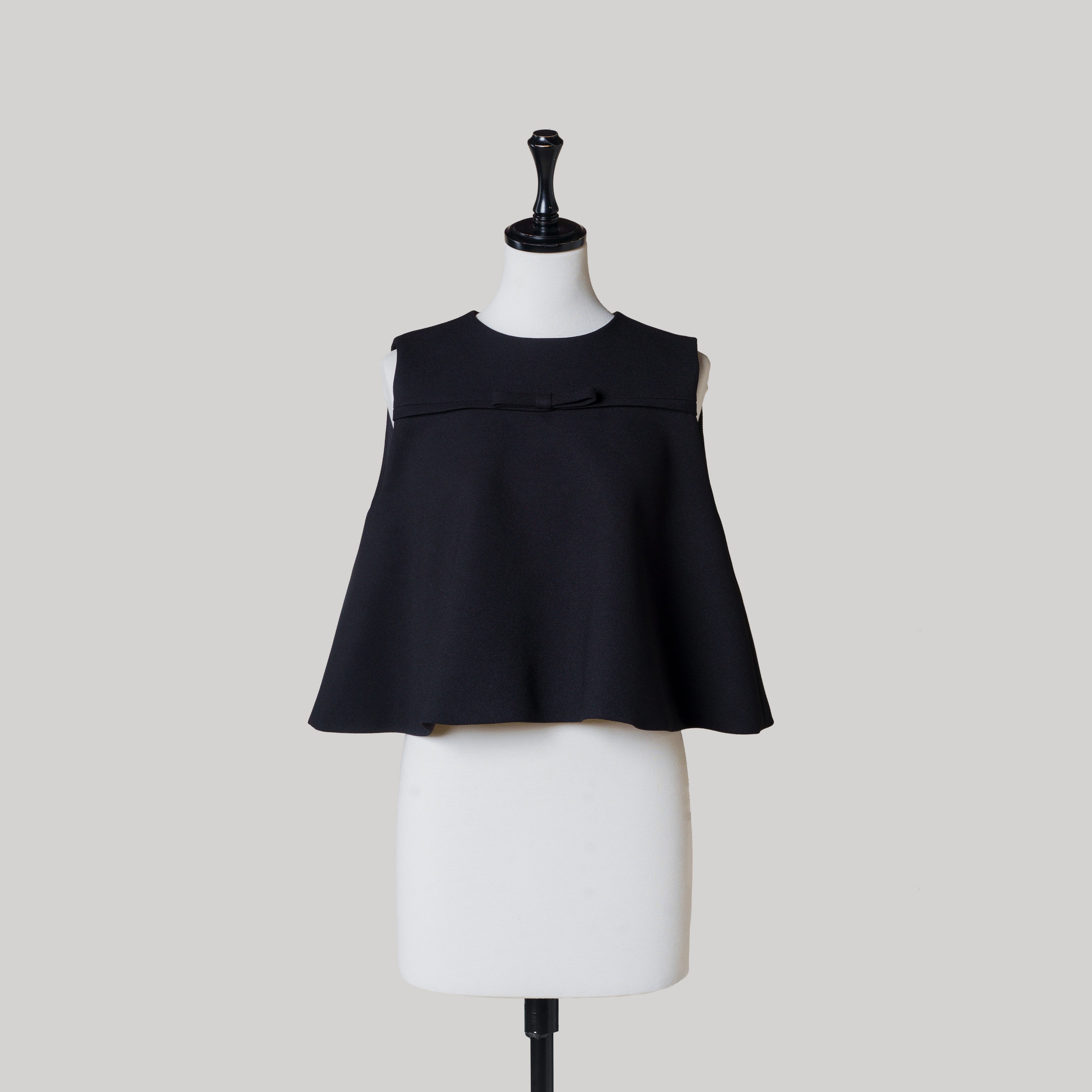 RIBBON LINE SLEEVELESS