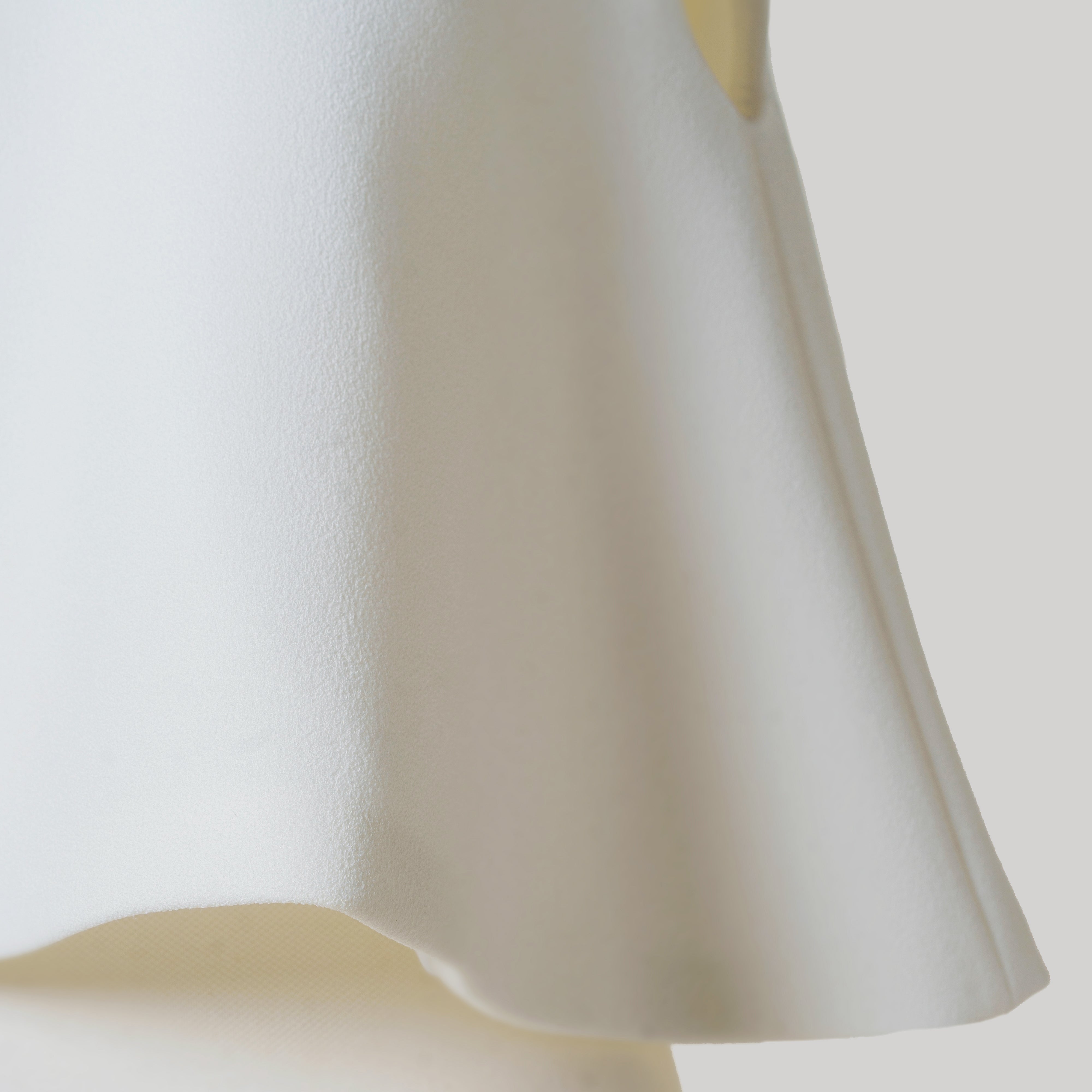 RIBBON LINE SLEEVELESS