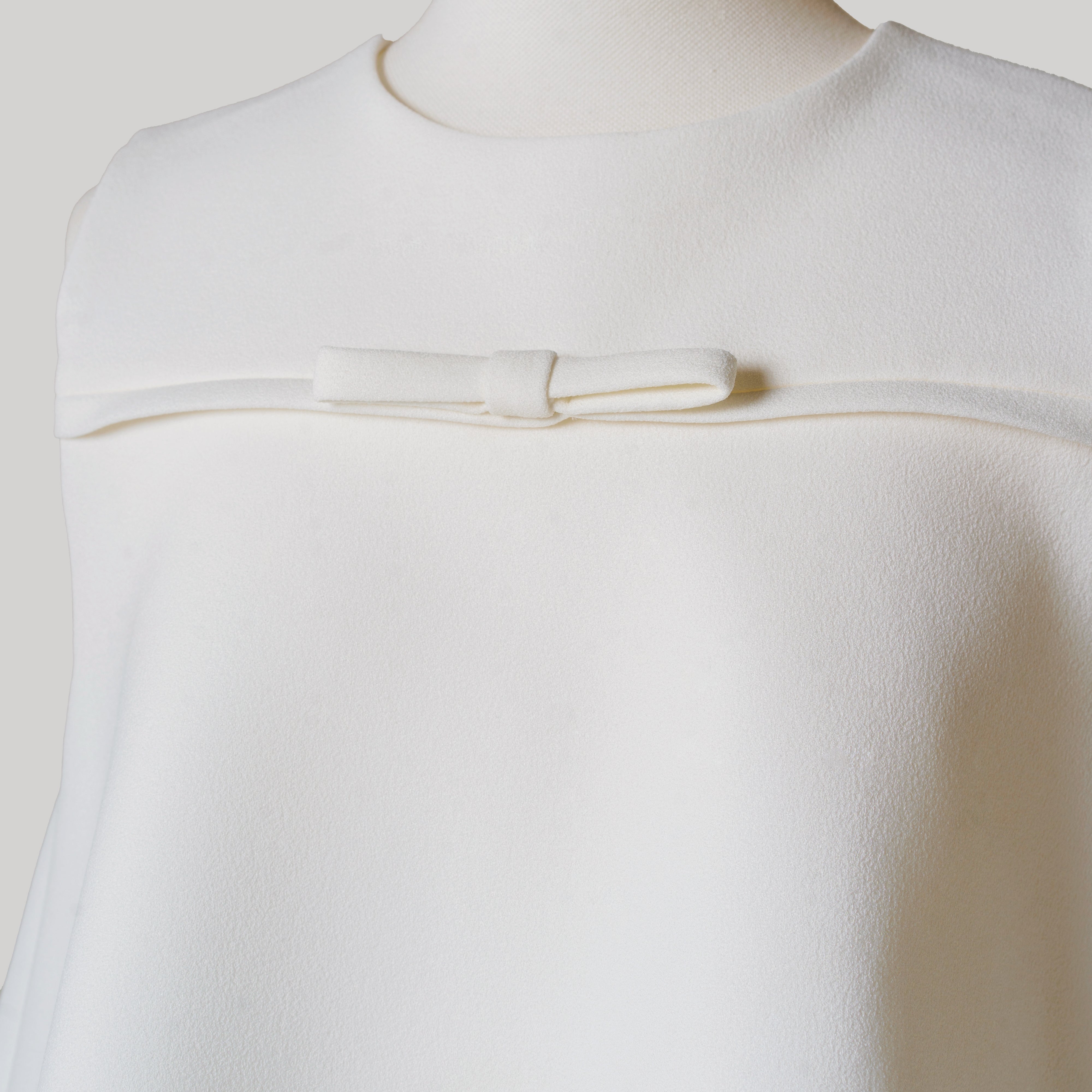 RIBBON LINE SLEEVELESS