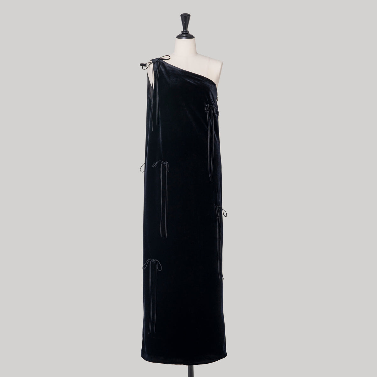 ONE SHOULDER RIBBON DRESS
