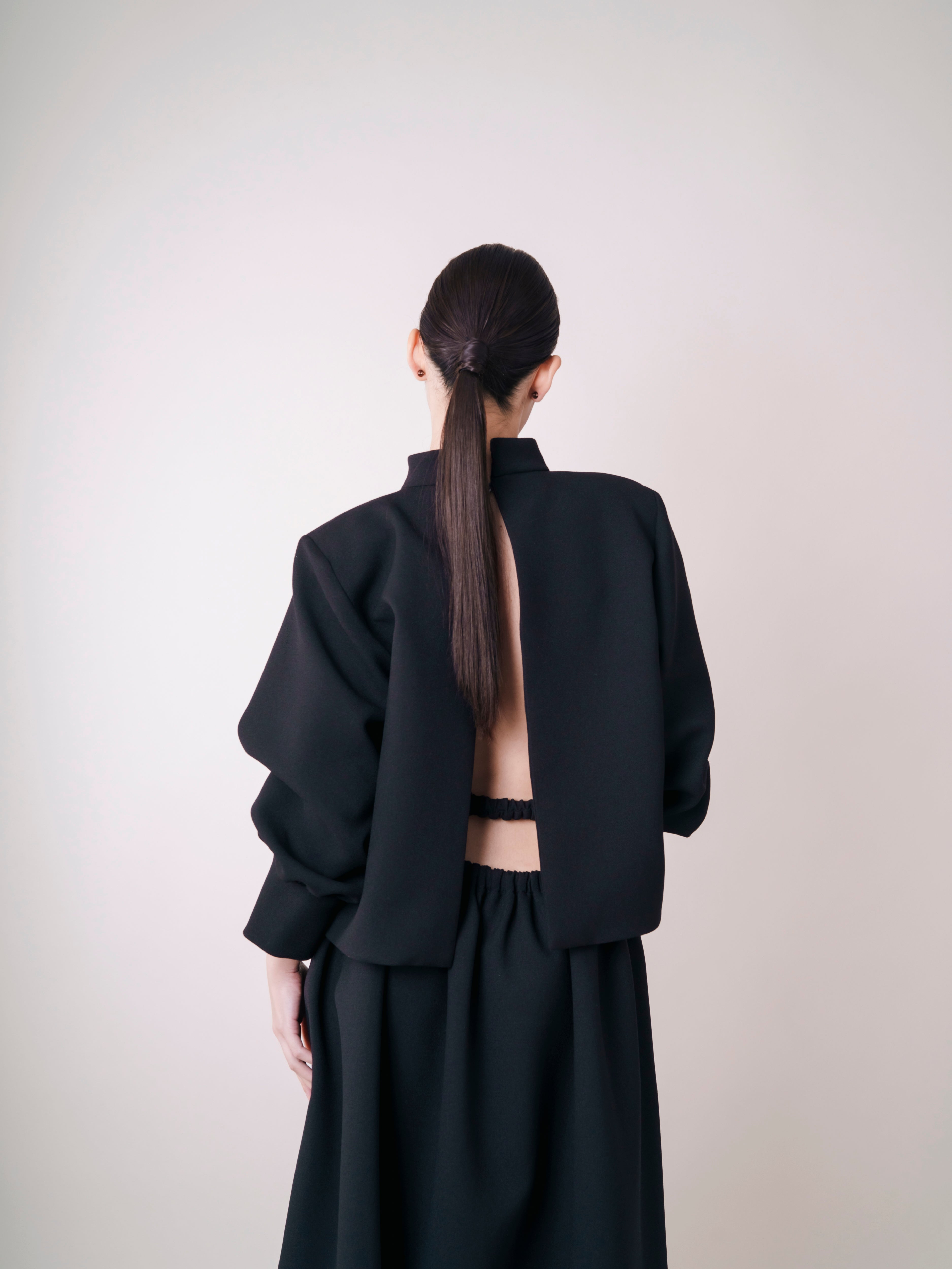 MOCK NECK BLOUSE