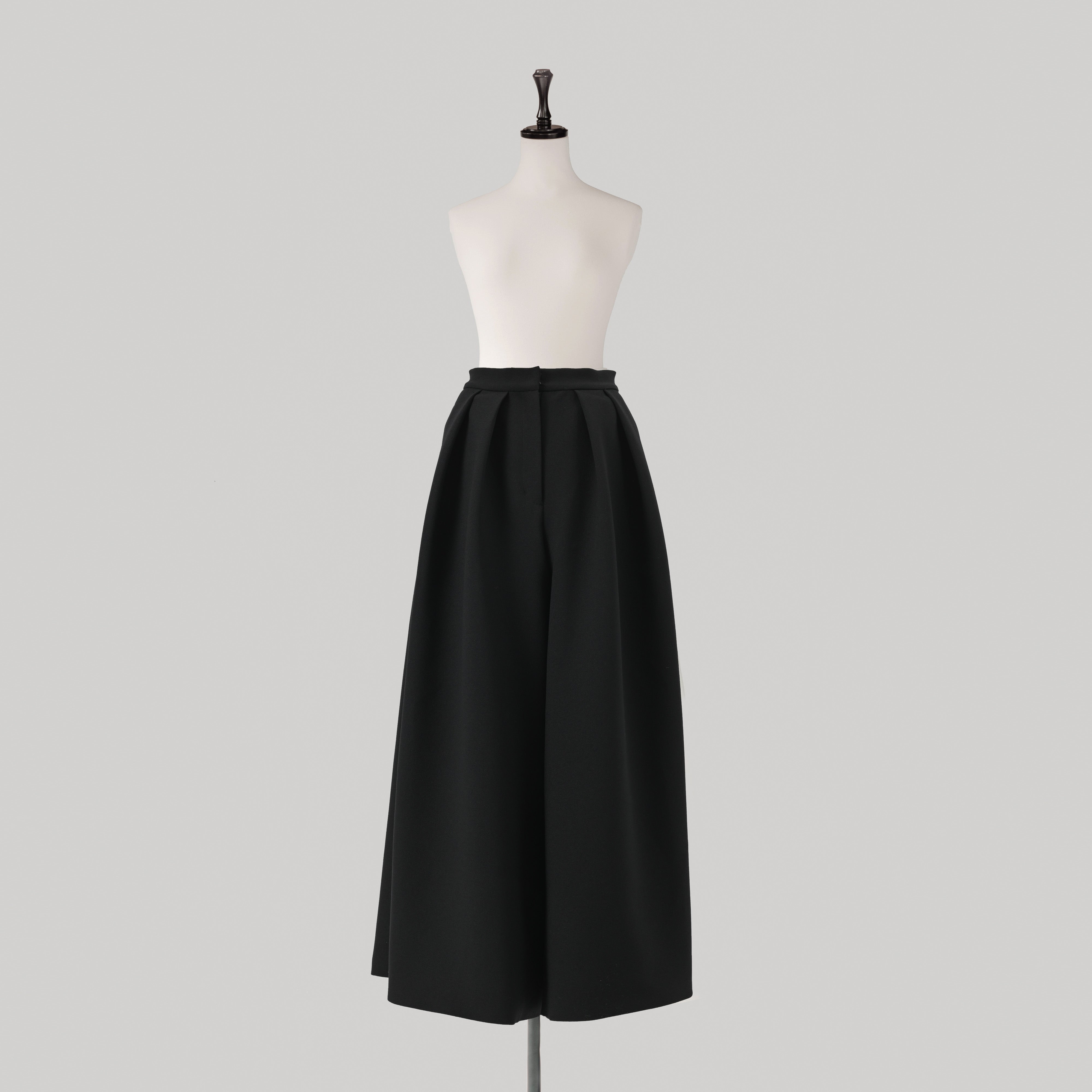 LONG OVER WIDE PANTS