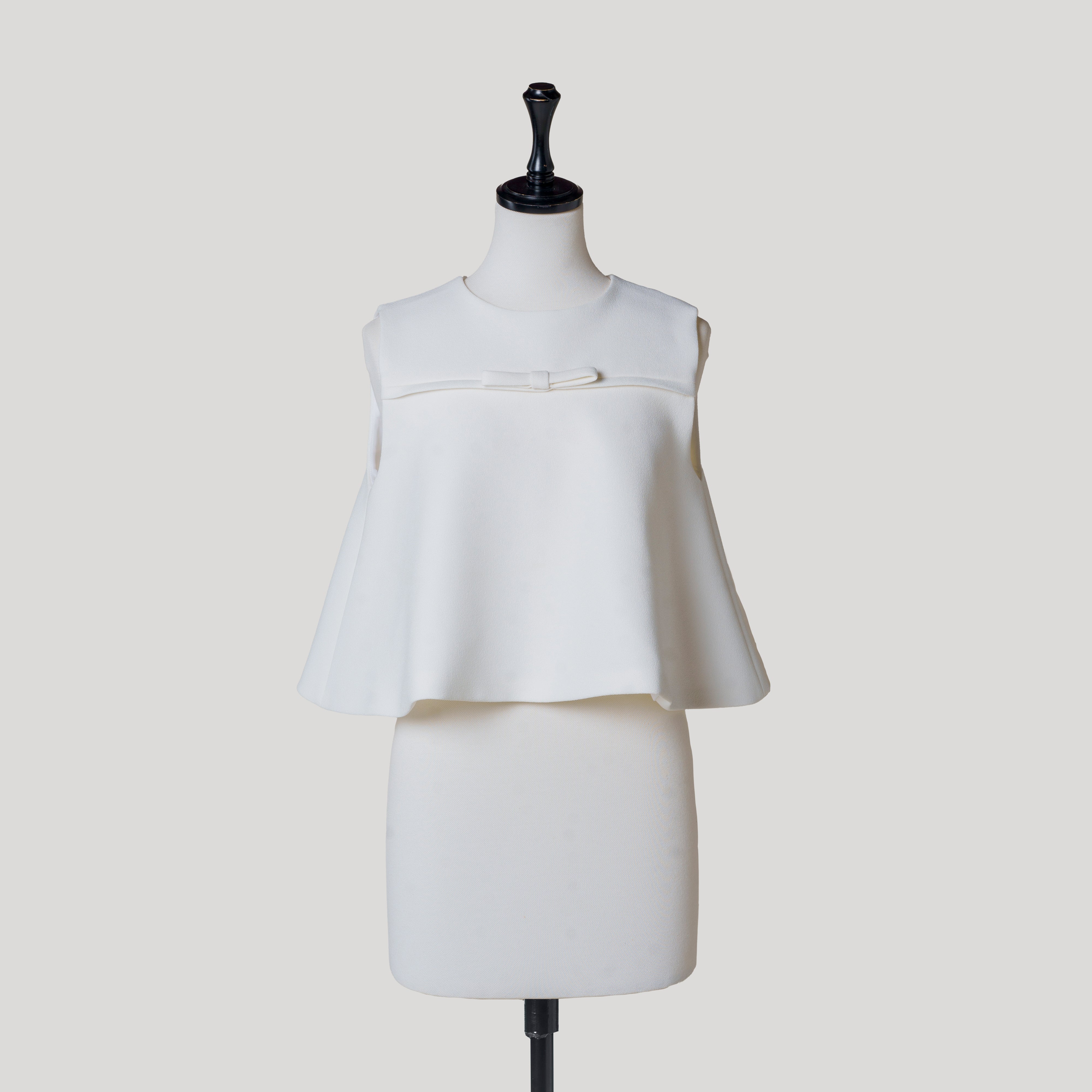 RIBBON LINE SLEEVELESS