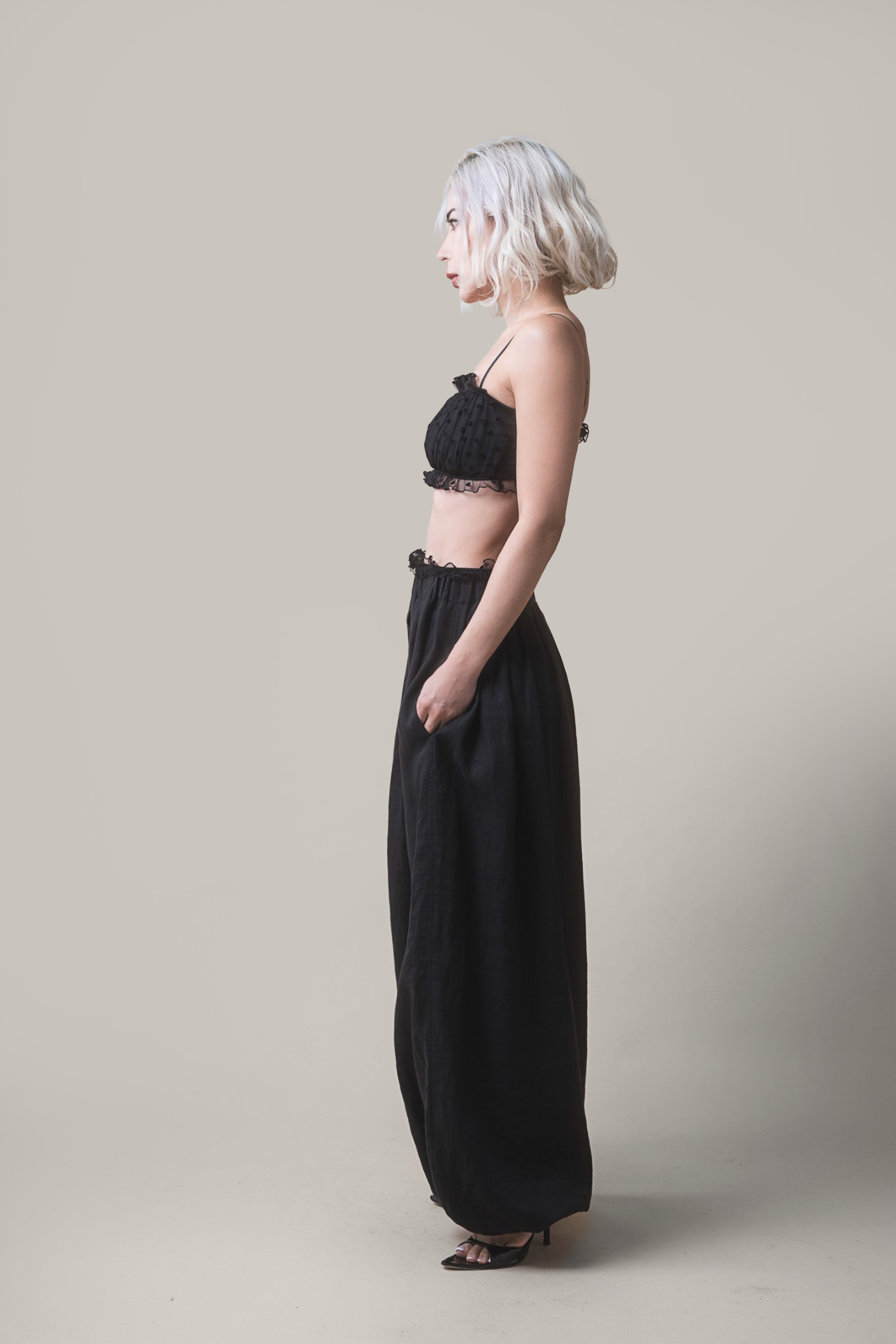 Pachman パハマン FLARE HALF PANTS ブラック 細身の方 Pachman