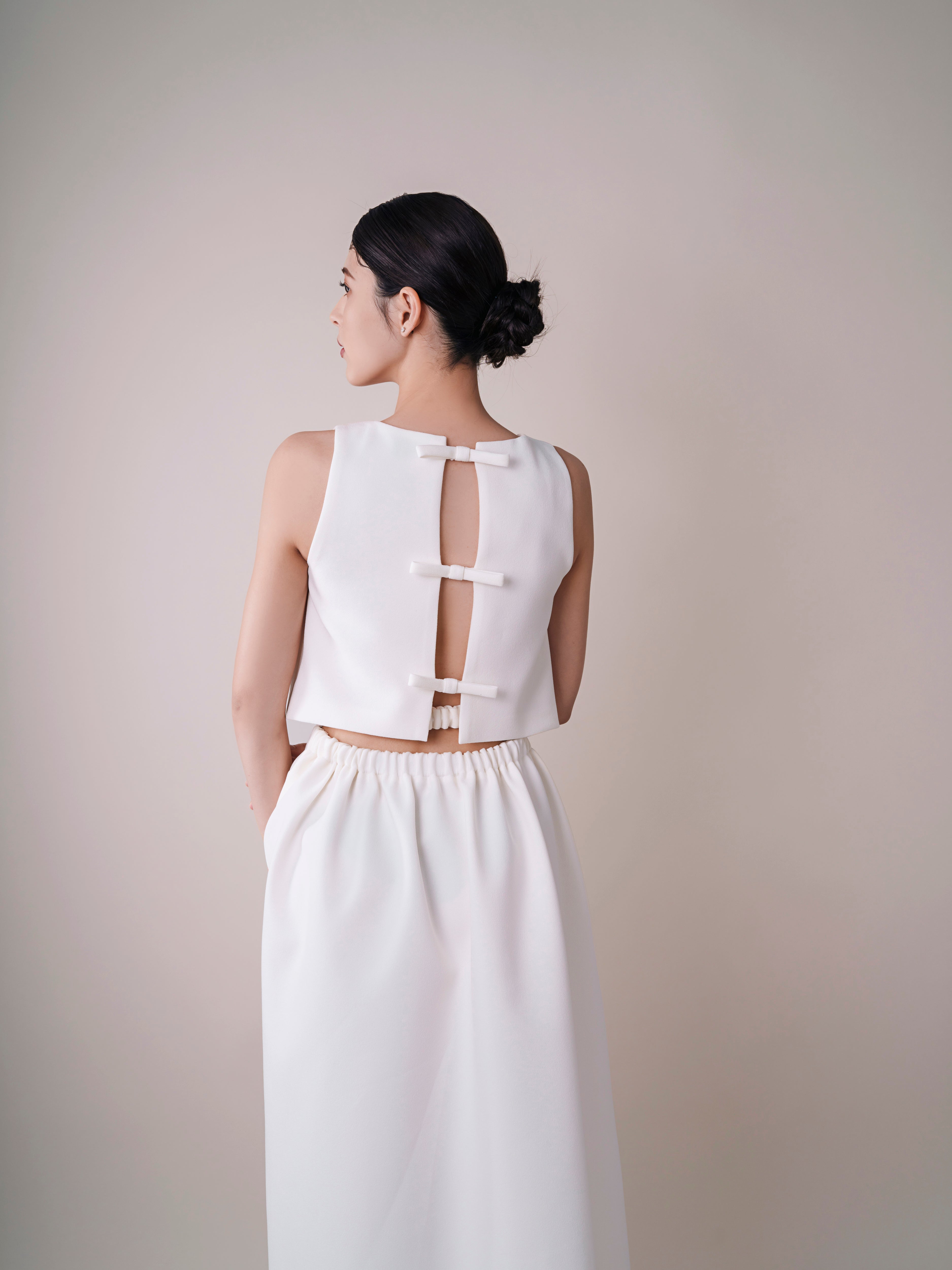RIBBON SHORT TOP