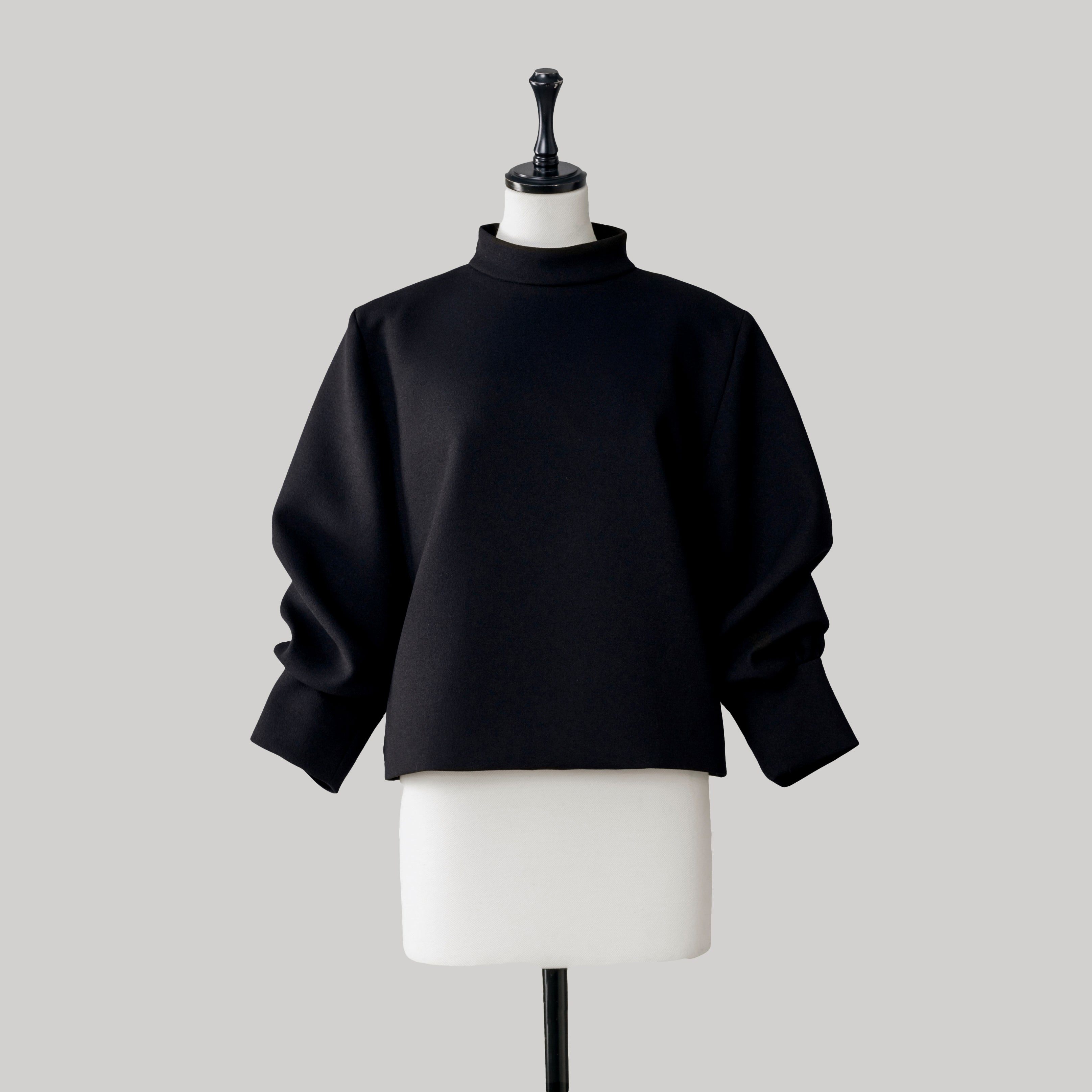 MOCK NECK BLOUSE