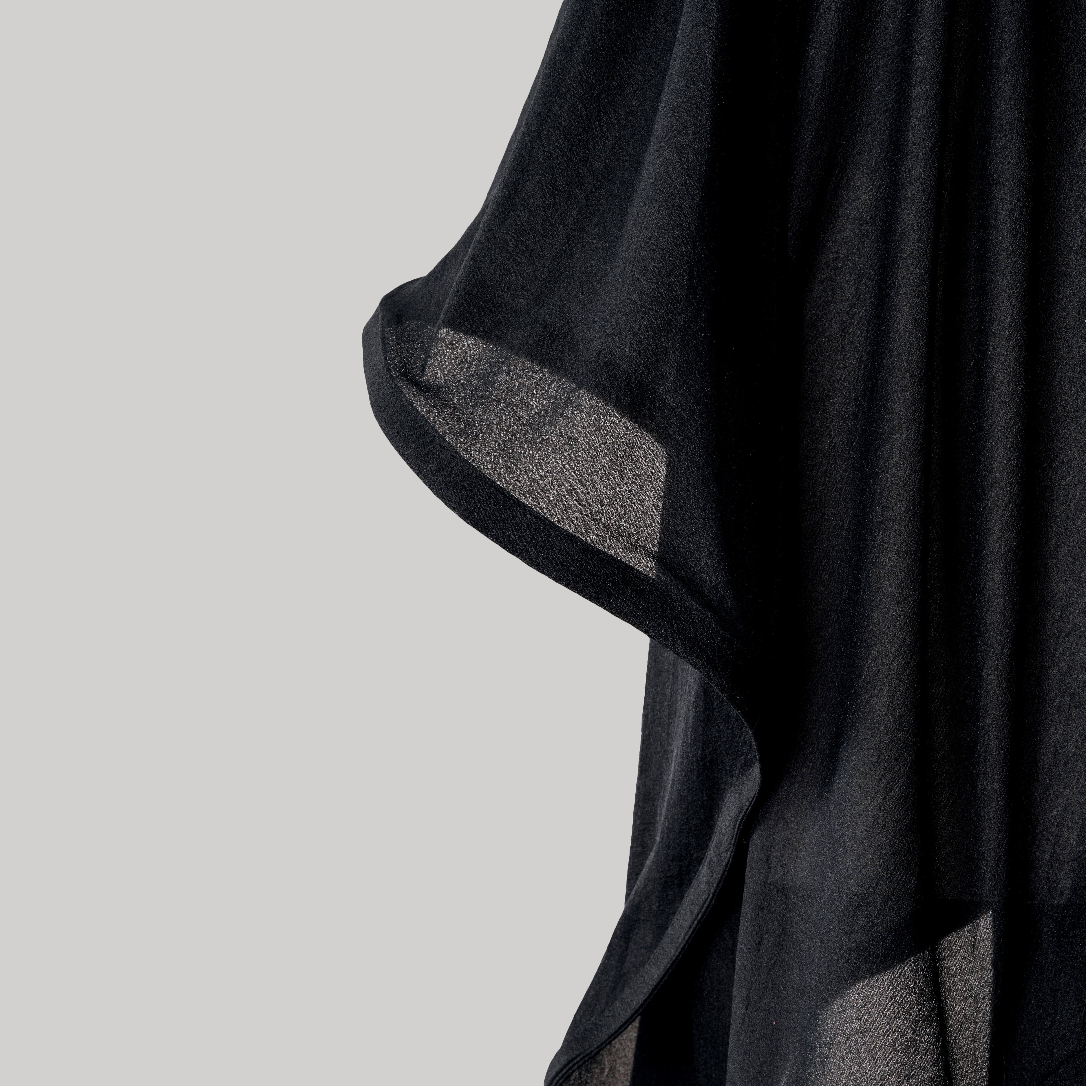 CURL ASYMMETRY SLEEVELESS